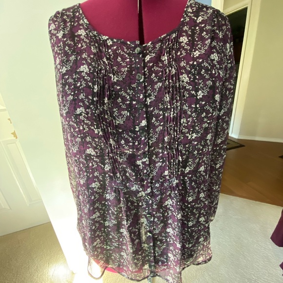 Pretty Two Piece Blouse - Picture 1 of 8